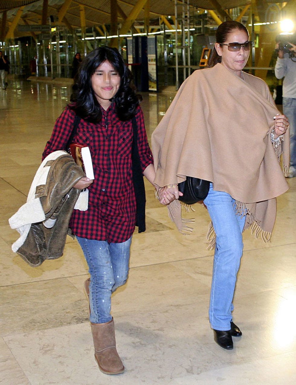 Clothing, Leg, Trousers, Denim, Jeans, Bag, Coat, Textile, Shirt, Outerwear, 