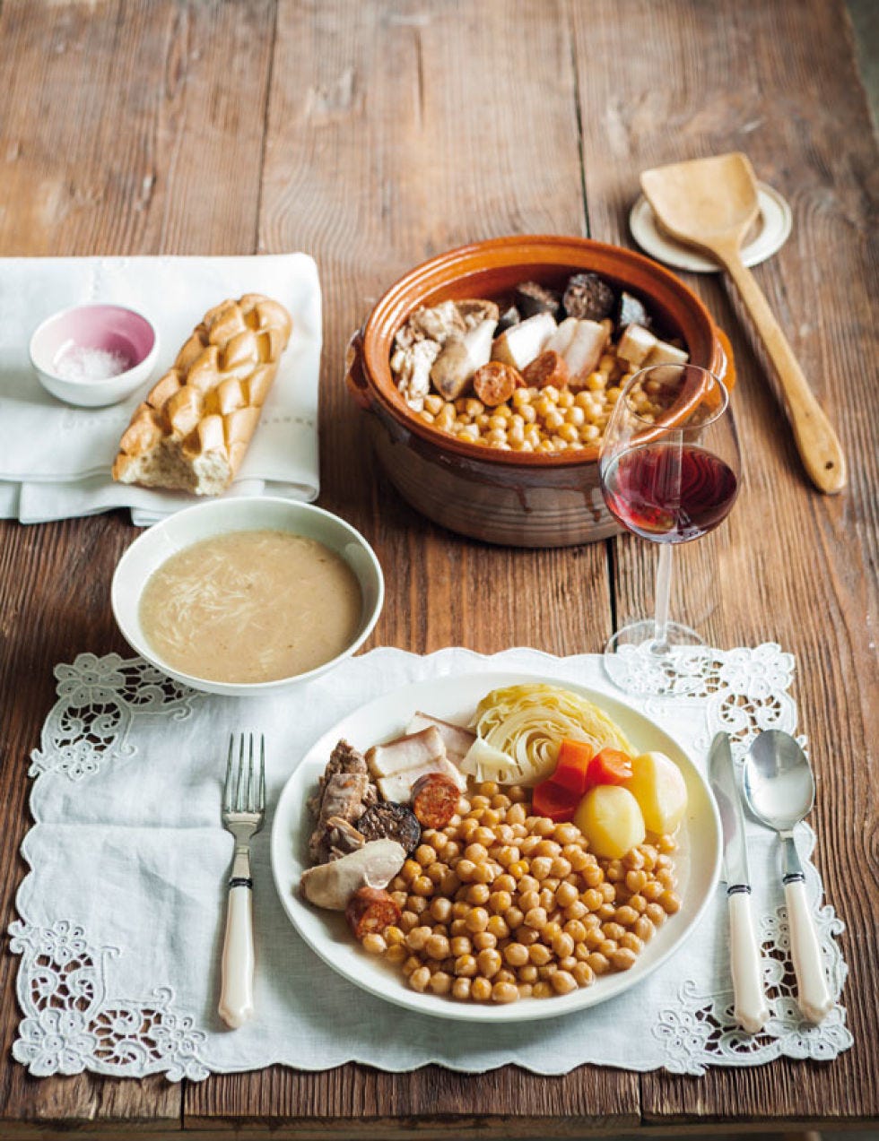 Food, Serveware, Meal, Dishware, Tableware, Cuisine, Table, Ingredient, Dish, Bowl, 
