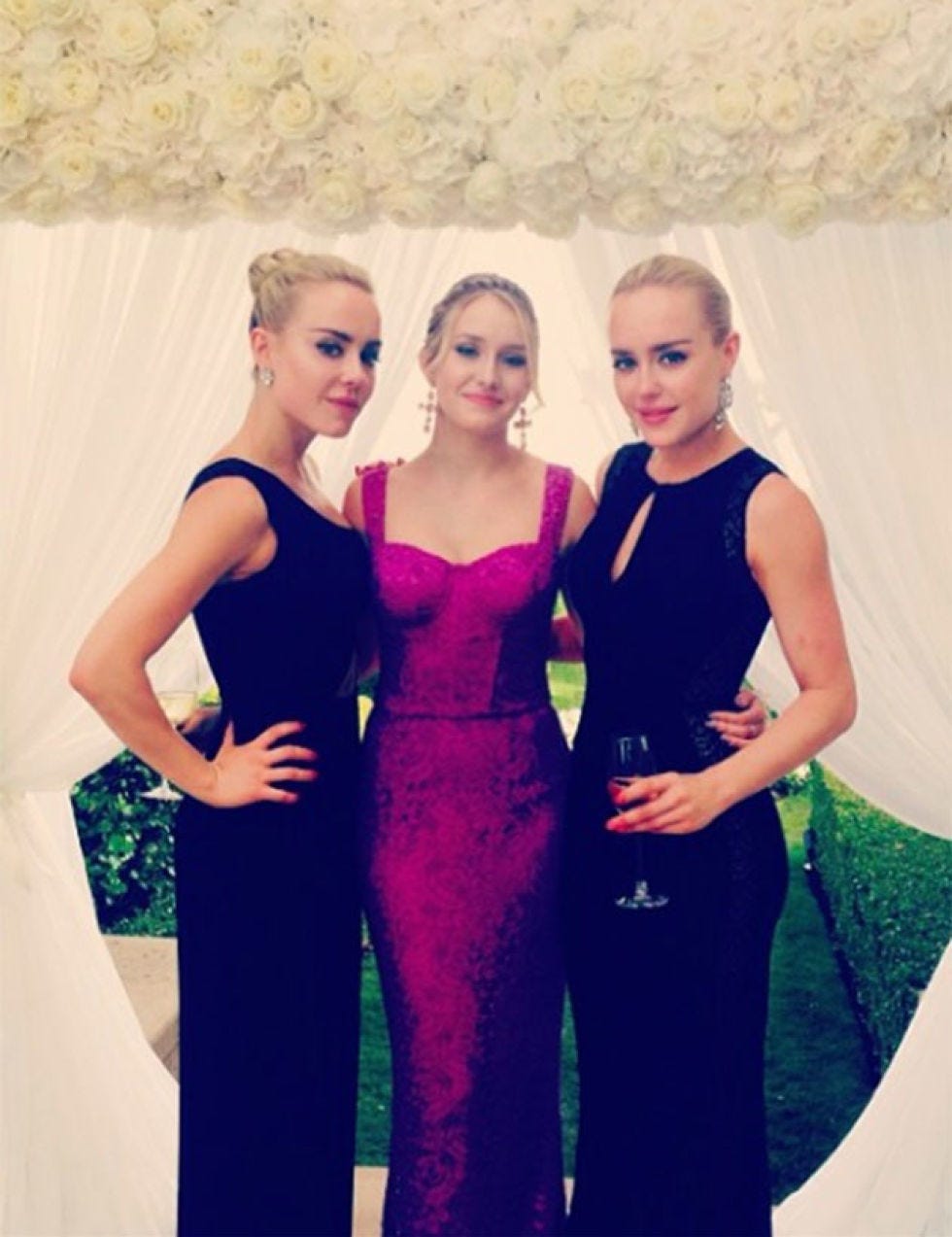 Clothing, Hairstyle, Shoulder, Style, Waist, Fashion, Dress, Strapless dress, Blond, One-piece garment, 
