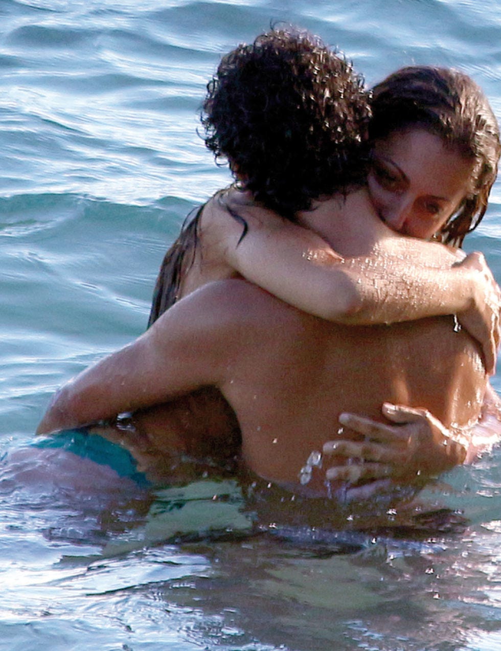 Liquid, Fluid, Water, Summer, Chest, Interaction, People in nature, Muscle, Vacation, Beauty, 