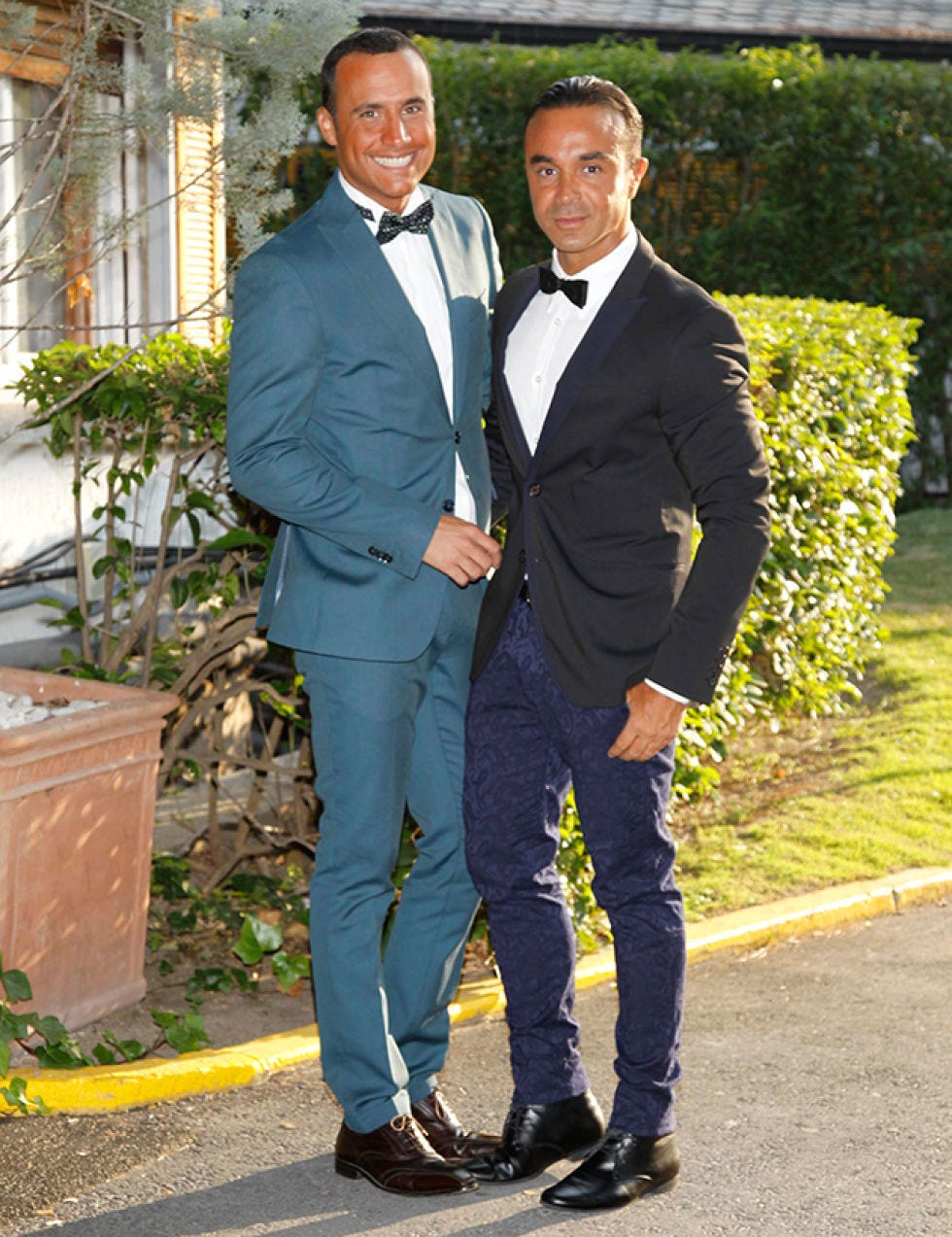 Clothing, Coat, Trousers, Collar, Dress shirt, Shirt, Outerwear, Formal wear, Suit trousers, Style, 