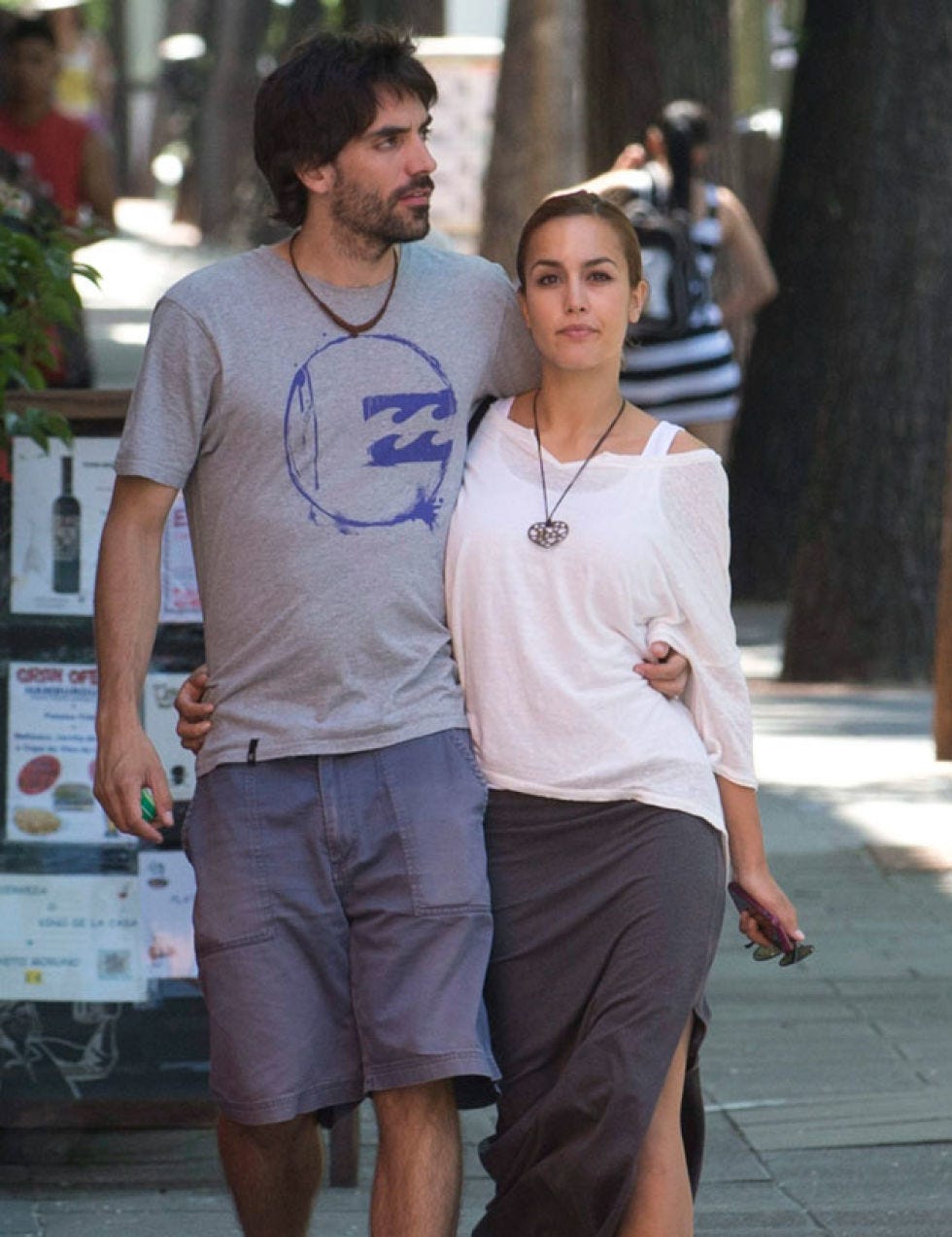 Sleeve, Active shorts, Shorts, Bermuda shorts, Street fashion, Trunks, board short, Necklace, Calf, Beard, 