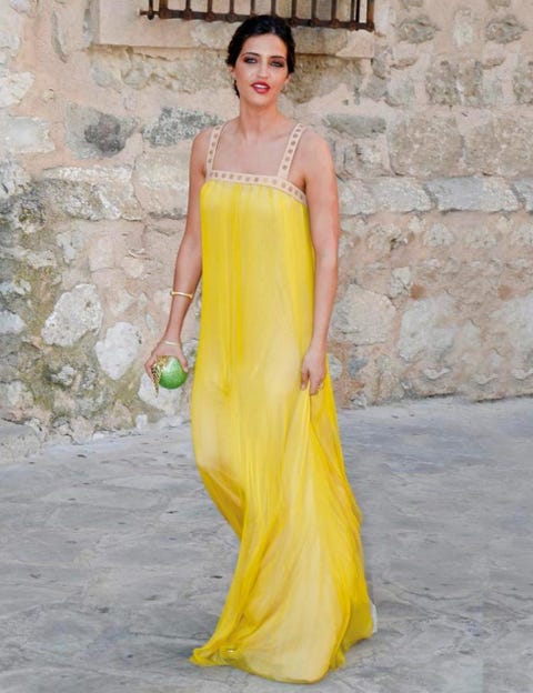sara carbonero, como una diosa griega de boda