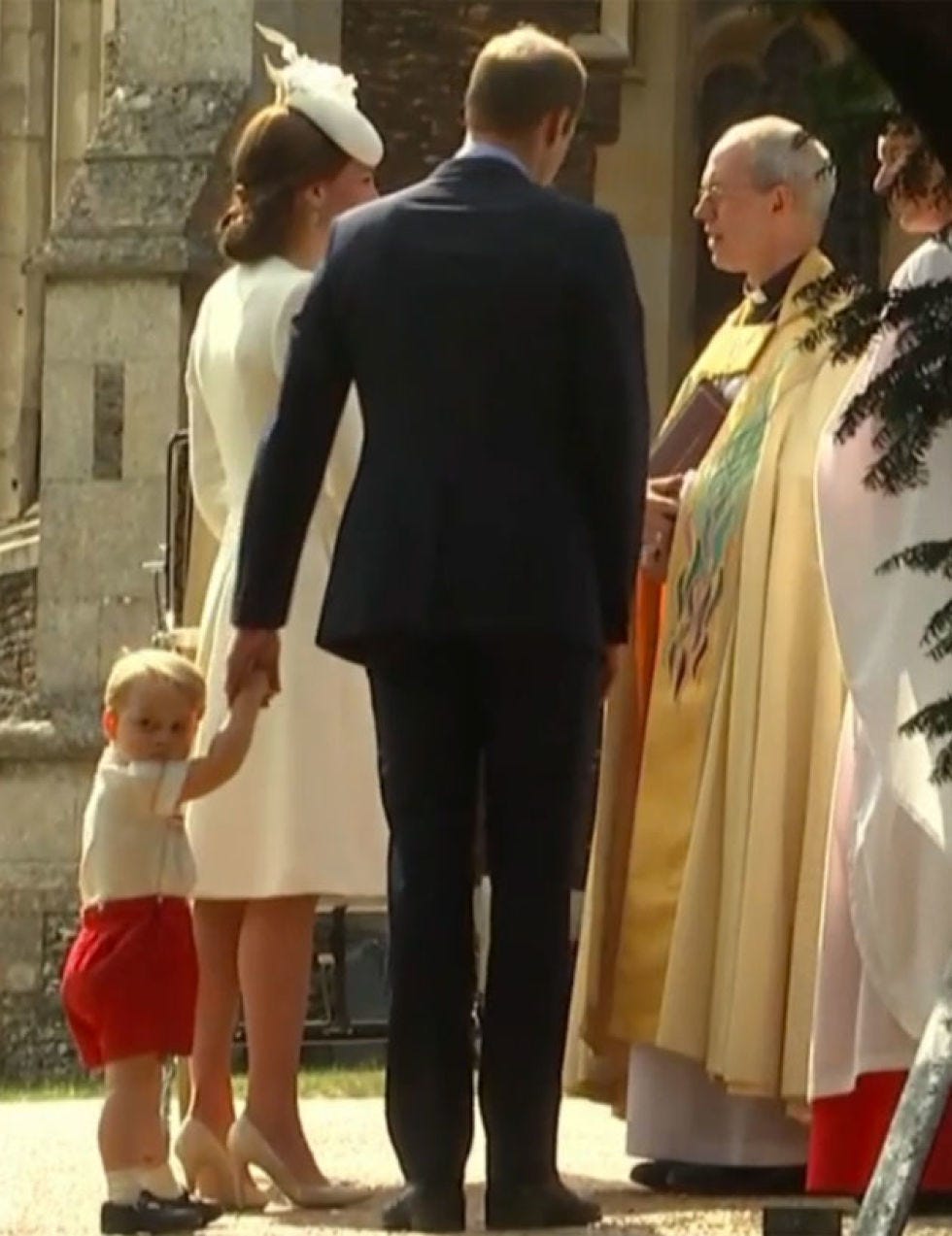 Leg, Trousers, Coat, Suit, Formal wear, Dress, Interaction, Hat, Clergy, Vestment, 