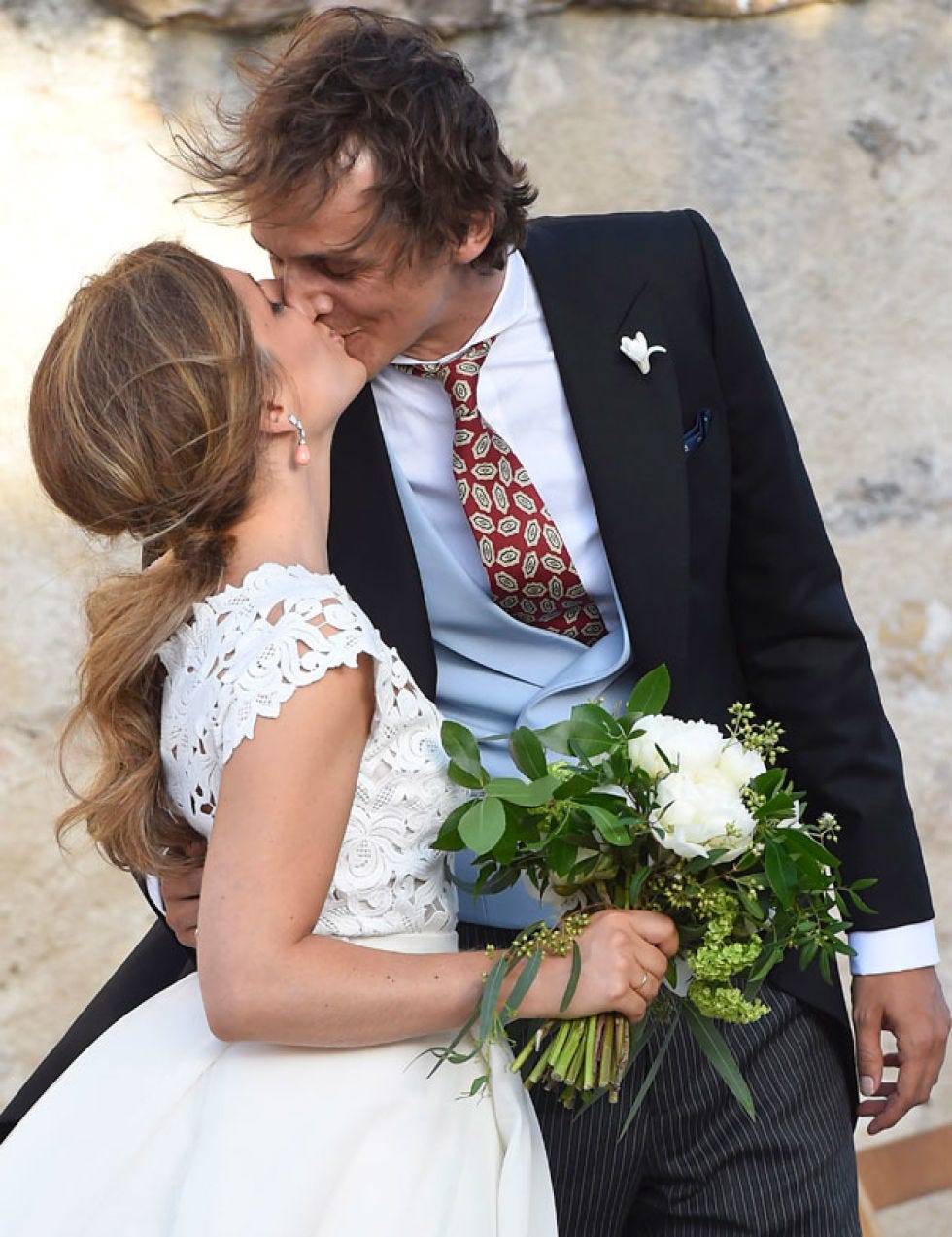 Clothing, Dress, Photograph, Coat, Outerwear, Petal, Flower, Happy, Mammal, Formal wear, 