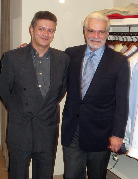 Coat, Dress shirt, Collar, Trousers, Shirt, Standing, Outerwear, Suit trousers, Formal wear, Suit, 