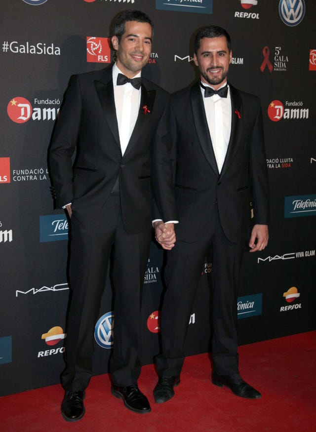 Clothing, Coat, Trousers, Suit, Shirt, Red, Outerwear, Dress shirt, Collar, Formal wear, 