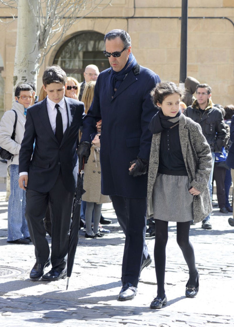 Clothing, Footwear, Leg, Winter, Coat, Trousers, Standing, Outerwear, Jacket, Style, 