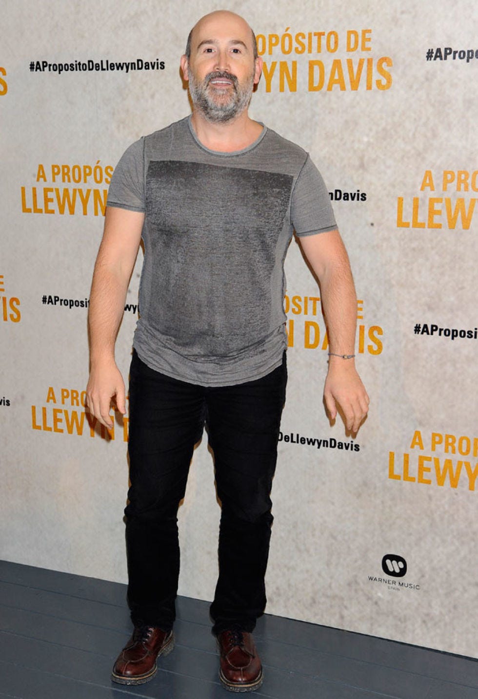 Sleeve, Trousers, Denim, Shoe, Joint, Facial hair, Logo, Beard, Pocket, Street fashion, 