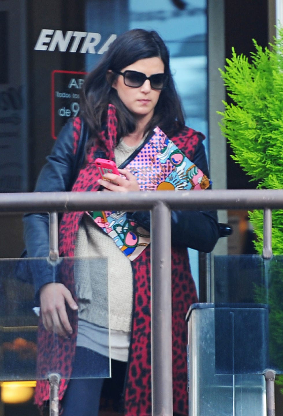 Eyewear, Glasses, Vision care, Sunglasses, Goggles, Street fashion, Fashion accessory, Magenta, Bag, Long hair, 