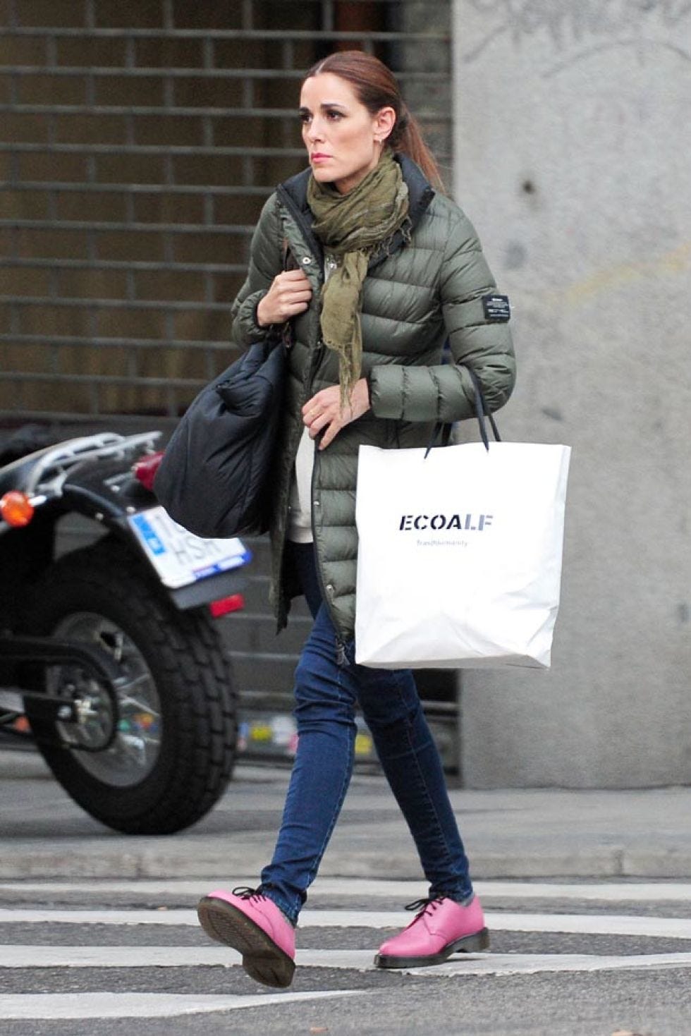 Clothing, Footwear, Trousers, Shoe, Coat, Textile, Outerwear, Bag, Style, Street fashion, 