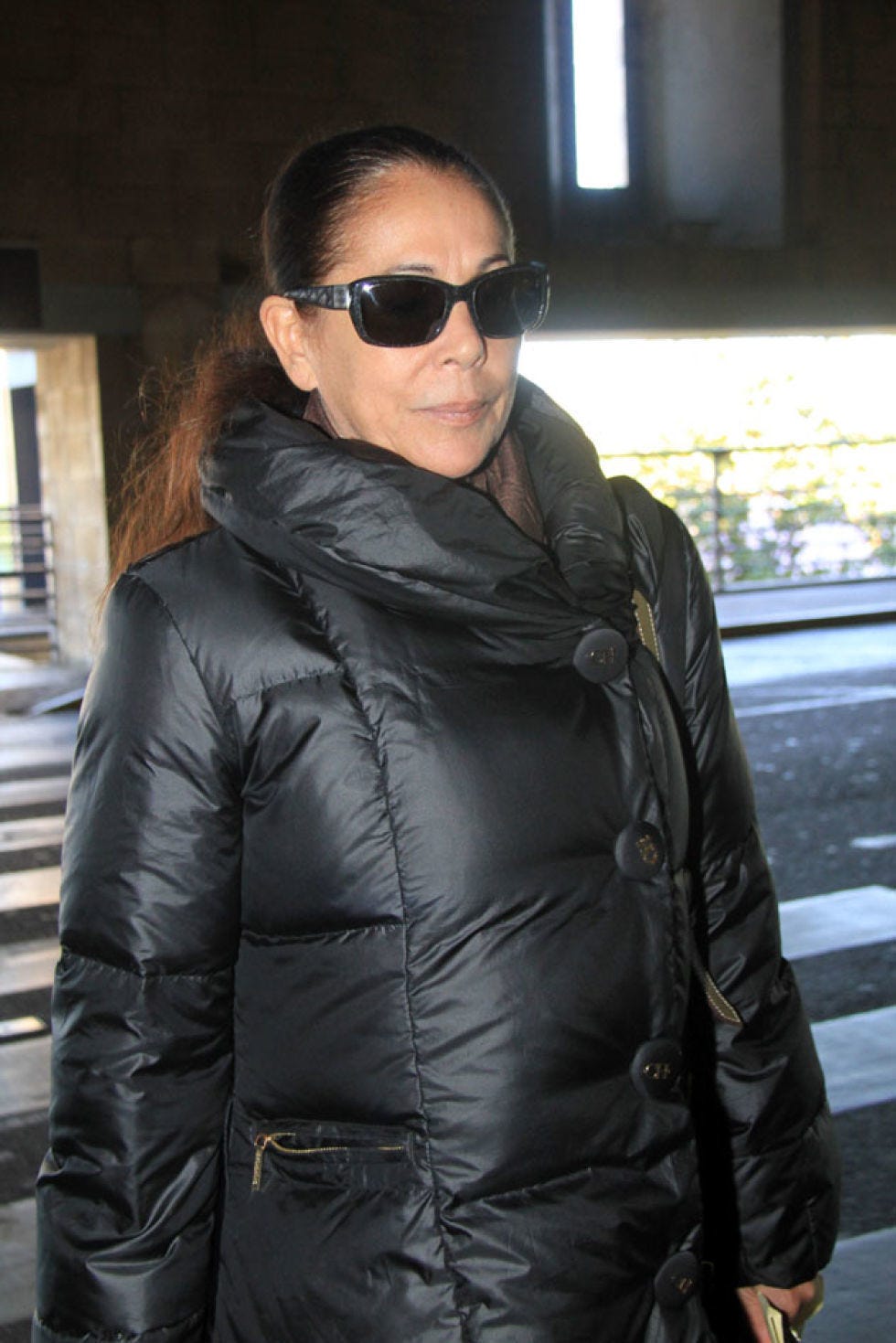Clothing, Eyewear, Jacket, Vision care, Sleeve, Textile, Sunglasses, Outerwear, Style, Coat, 