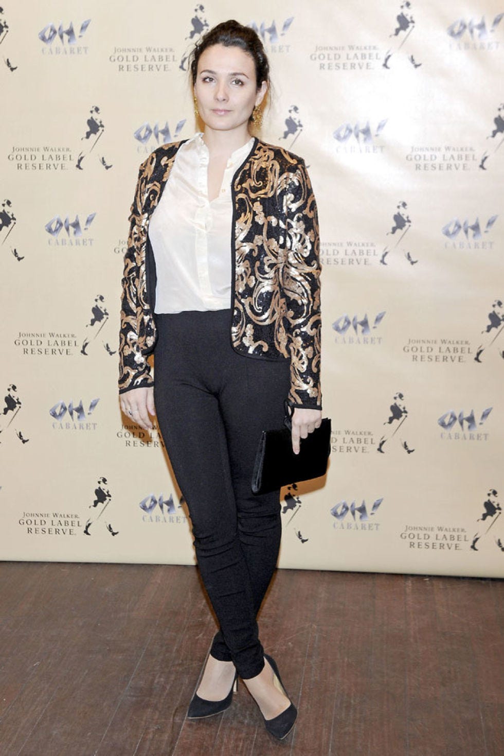 Clothing, Sleeve, Trousers, Collar, Outerwear, Style, Street fashion, Bag, Blazer, Pattern, 
