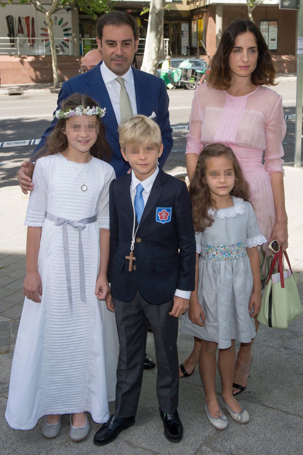 Clothing, Hair, Face, Trousers, Coat, Shirt, Outerwear, Dress, Child, Suit, 