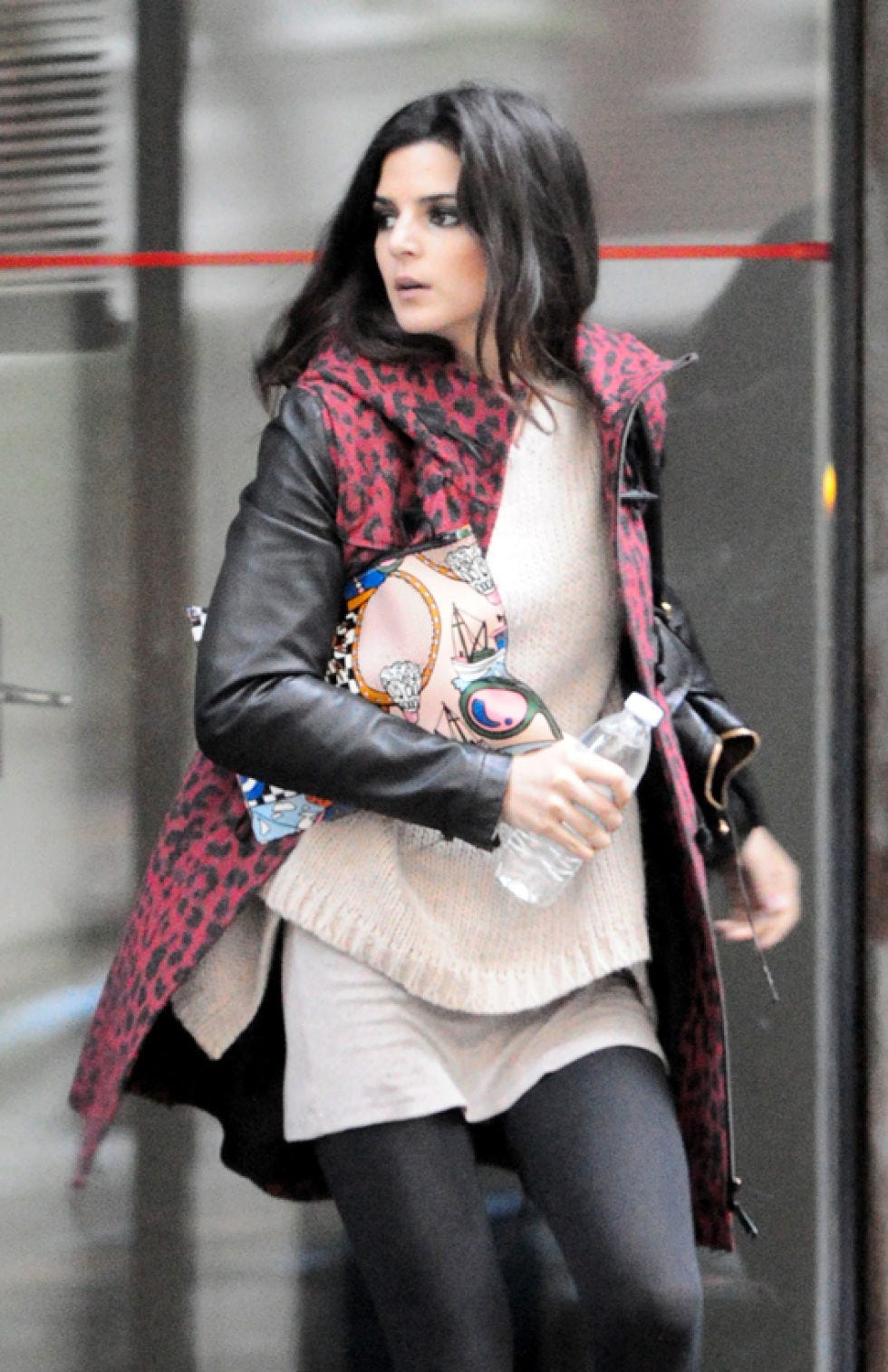 Clothing, Textile, Bag, Outerwear, Style, Street fashion, Fashion accessory, Fashion, Luggage and bags, Long hair, 