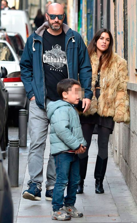 Adriana Ugarte, de paseo con el hijo de su novio