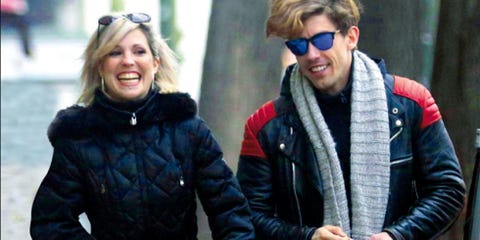 Adrián Lastra y su novia, la bailarina Sara López, romántico paseo por