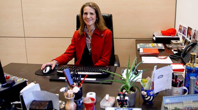 Table, Electronic device, Office equipment, Furniture, Toy, Computer desk, Desk, Computer, Employment, Office supplies, 