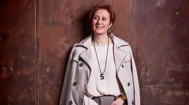 Clothing, Collar, Sleeve, Human body, Photograph, Outerwear, White, Standing, Dress shirt, Blazer, Clothing, Collar, Sleeve, Human body, Photograph, Outerwear, White, Standing, Dress shirt, Blazer,