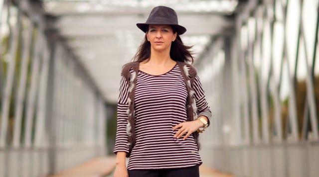 Sleeve, Hat, Human body, Shoulder, Joint, Standing, Style, Street fashion, Fashion accessory, Waist, Sleeve, Hat, Human body, Shoulder, Joint, Standing, Style, Street fashion, Fashion accessory, Waist,