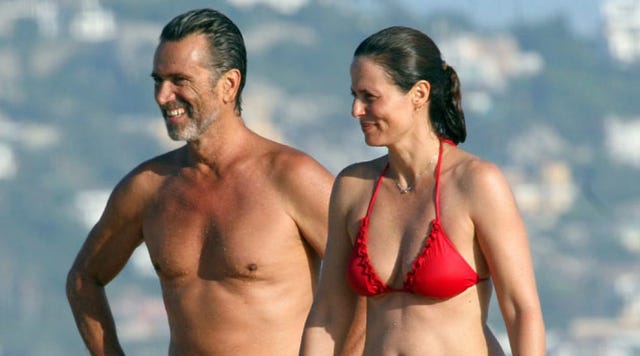Brassiere, Skin, Chest, Swimwear, Happy, Trunk, Abdomen, Facial expression, Summer, Swimsuit top, 