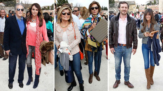 Clothing, Eyewear, Footwear, Face, Vision care, Leg, Trousers, Denim, Jeans, Textile, 