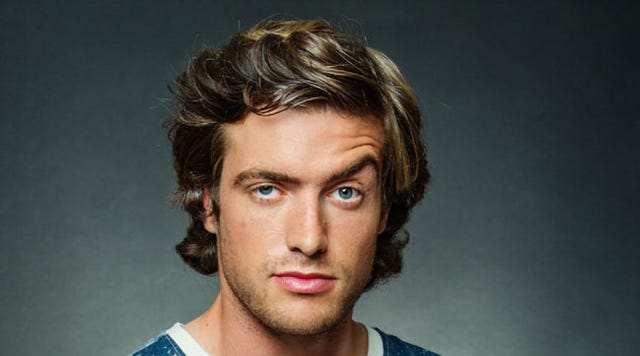 Nose, Mouth, Cheek, Hairstyle, Eye, Chin, Forehead, Eyebrow, Facial hair, Mammal, 