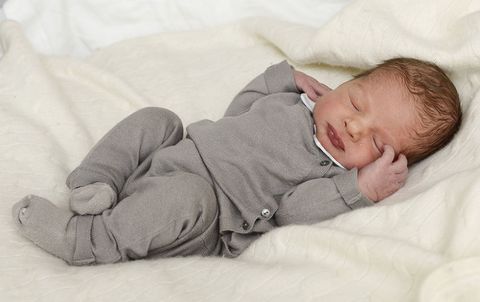Comfort, Skin, Baby sleeping, Child, Baby & toddler clothing, Sleep, Bedtime, Nap, Linens, Baby, 