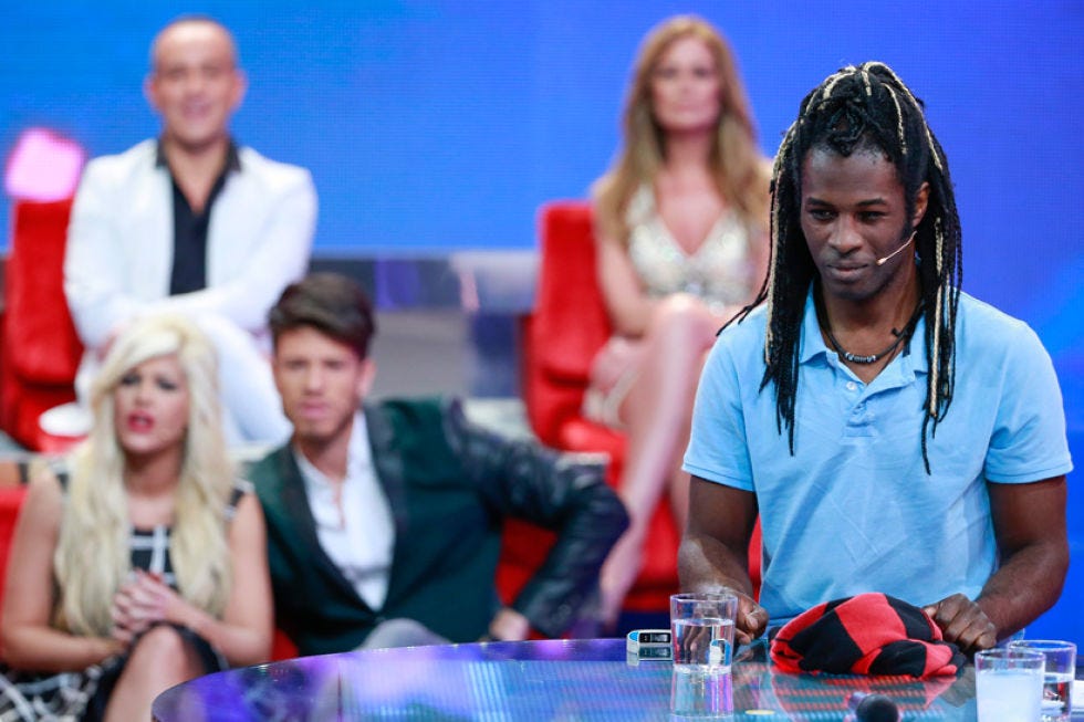 Face, People, Social group, Community, Cornrows, Dreadlocks, Team, Conversation, Collaboration, Transparent material, 