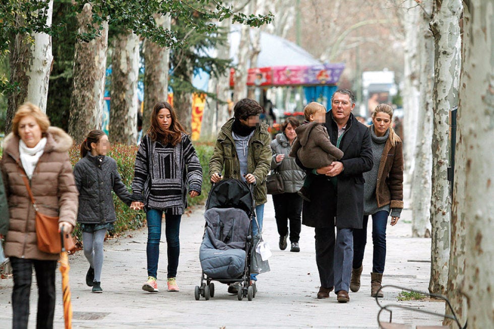 Clothing, Footwear, Leg, Jacket, Trousers, Coat, Winter, Jeans, Textile, Outerwear, 