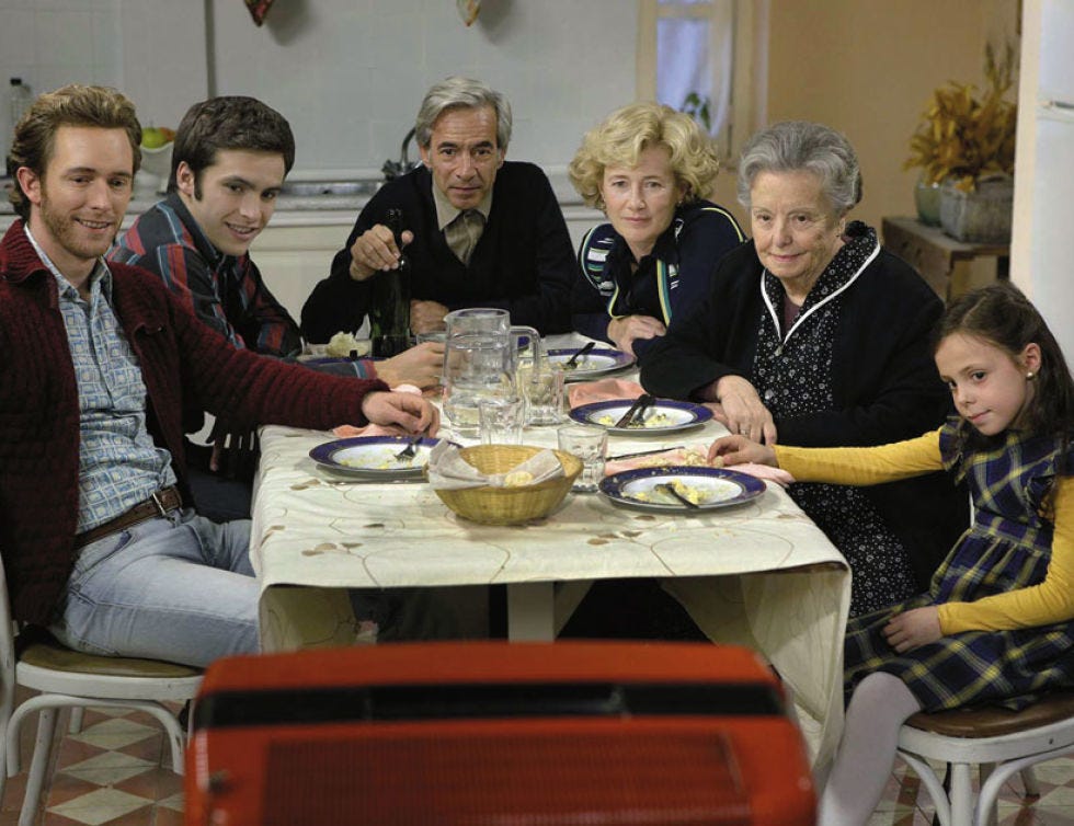 Face, Dishware, Table, Furniture, Serveware, Tableware, Chair, Sharing, Drinkware, Meal, 