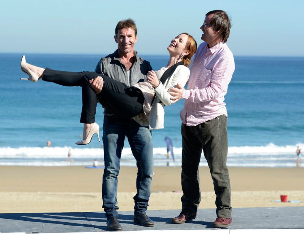 Fun, People on beach, Jeans, Happy, People in nature, Coastal and oceanic landforms, Leisure, Tourism, Beach, Ocean, Fun, People on beach, Jeans, Happy, People in nature, Coastal and oceanic landforms, Leisure, Tourism, Beach, Ocean,