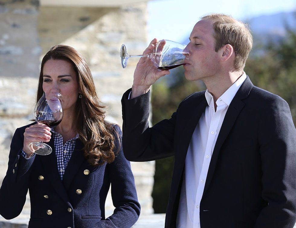 Clothing, Coat, Drinkware, Hand, Collar, Outerwear, Drink, Glass, Formal wear, Drinking, 