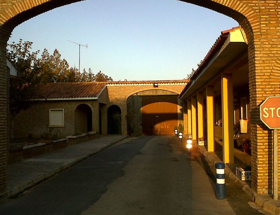 Architecture, Infrastructure, Road, Road surface, Arch, Brick, Amber, Street, Asphalt, Tints and shades, 