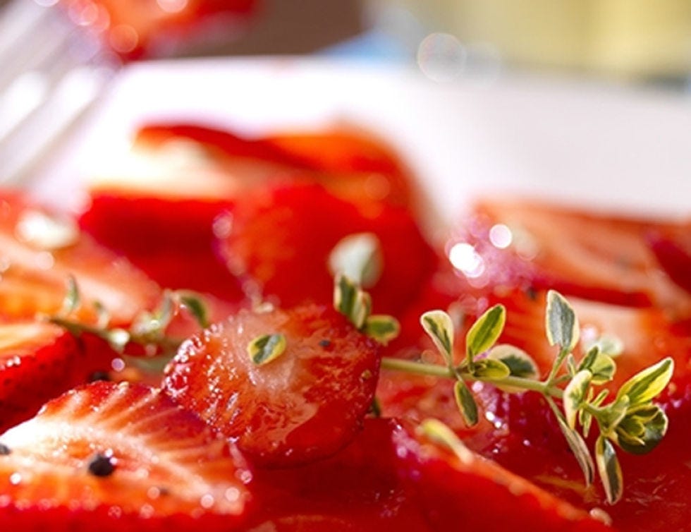 Red, Fruit, Food, Natural foods, Sweetness, Strawberry, Produce, Strawberries, Ingredient, Accessory fruit, 
