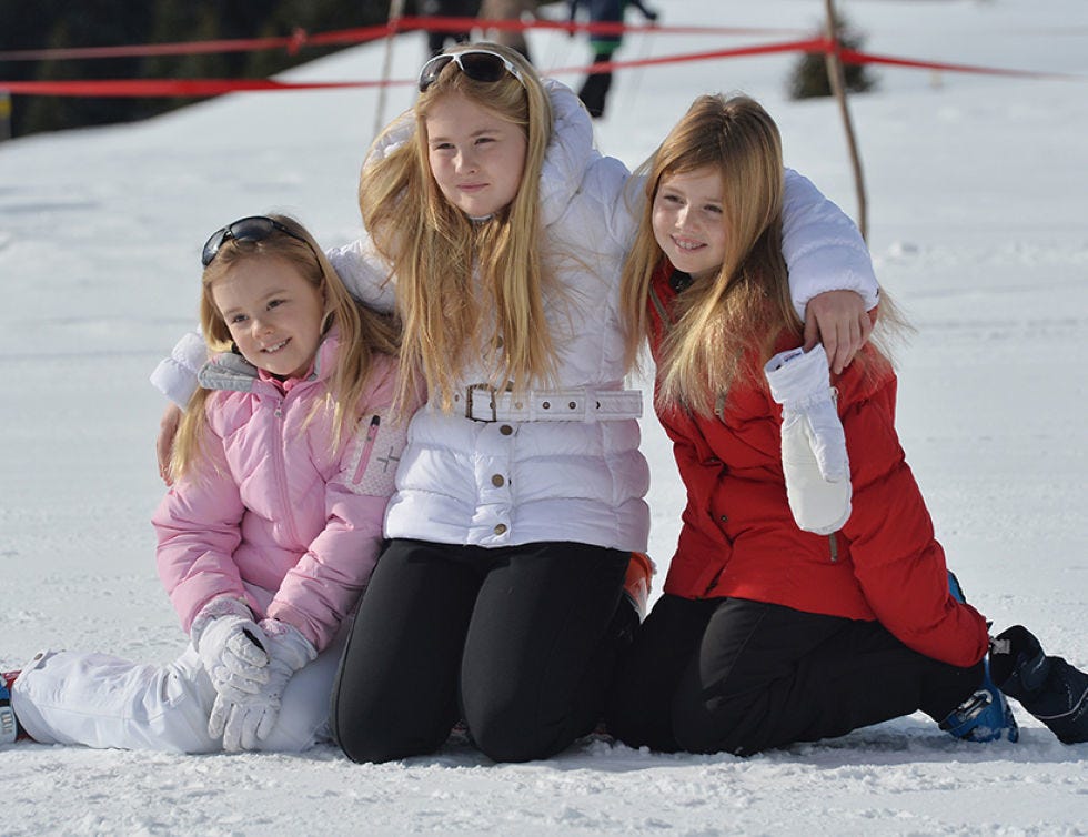 Hair, Winter, Fun, Trousers, Jacket, Sitting, Snow, Comfort, Friendship, Sunglasses, 