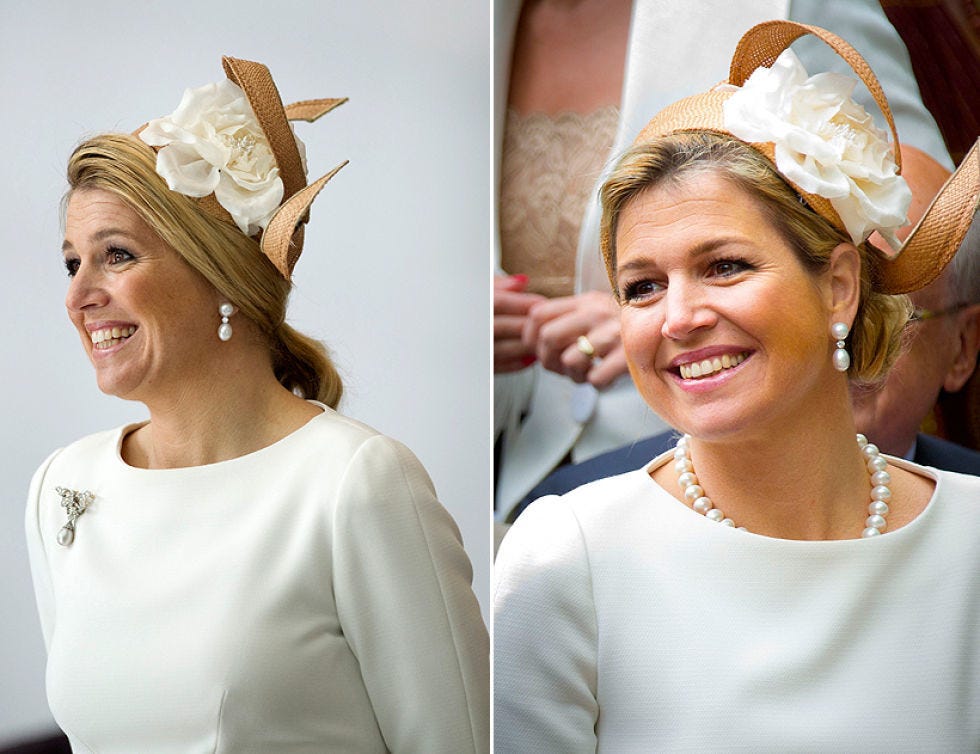 Clothing, Ear, Smile, Sleeve, Event, Hair accessory, Photograph, White, Fashion accessory, Happy, 