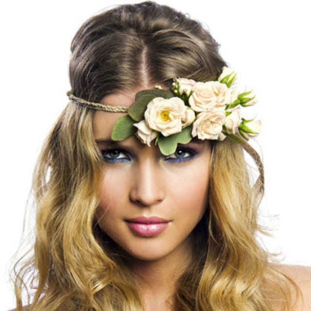 Hairstyle, Petal, Chin, Forehead, Eyebrow, Hair accessory, Flower, Style, Headpiece, Beauty, Hairstyle, Petal, Chin, Forehead, Eyebrow, Hair accessory, Flower, Style, Headpiece, Beauty,