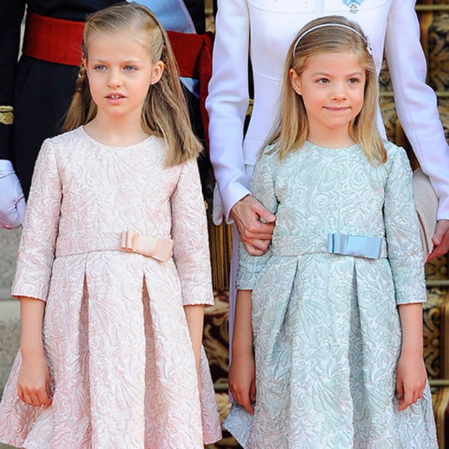 Clothing, Face, Human body, Child, Dress, Toddler, Baby & toddler clothing, Blond, Day dress, Brown hair, 