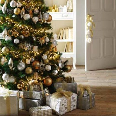 Wood, Room, Interior design, Home, Christmas decoration, Christmas tree, Living room, White, Christmas ornament, Interior design, 