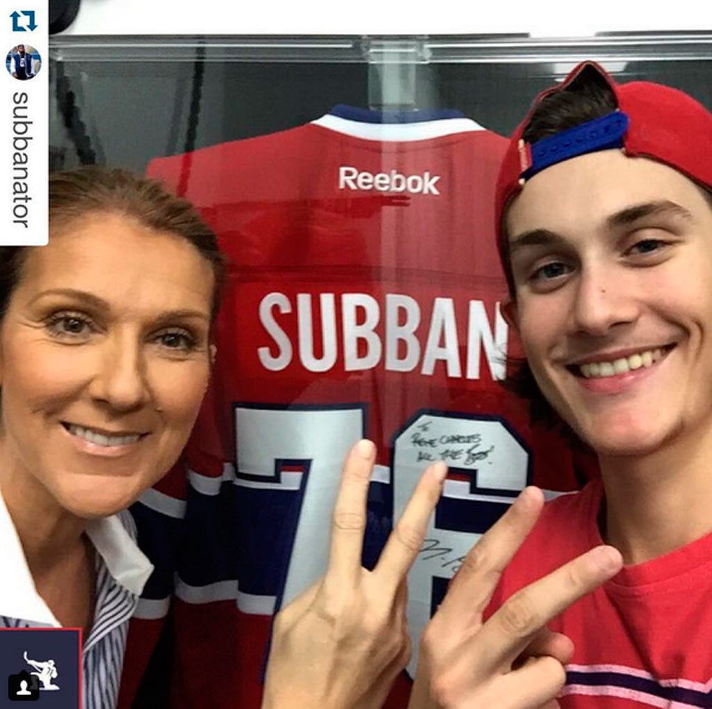 Smile, Lip, Eyebrow, Red, Sportswear, Happy, Facial expression, Jersey, Logo, Costume accessory, 