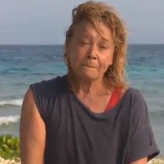 Clothing, Body of water, Coastal and oceanic landforms, Cheek, Fun, Hairstyle, Skin, Chin, Forehead, Shoulder, 