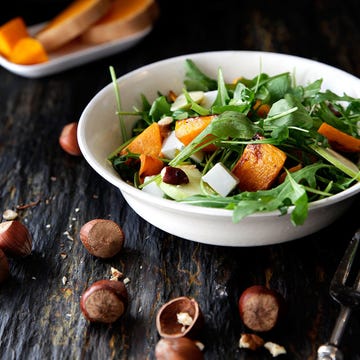 Food, Ingredient, Produce, Natural foods, Tableware, Leaf vegetable, Vegetable, Dishware, Recipe, Garnish, 