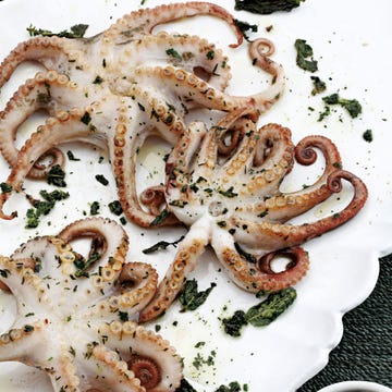 Organism, Food, Ingredient, White, Cuisine, Recipe, Dish, Breakfast, Seafood, Marine invertebrates, 