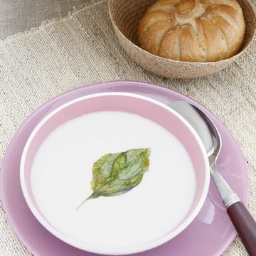 Serveware, Dishware, Food, Tableware, Cuisine, Plate, Dish, Lavender, Ingredient, Violet, 