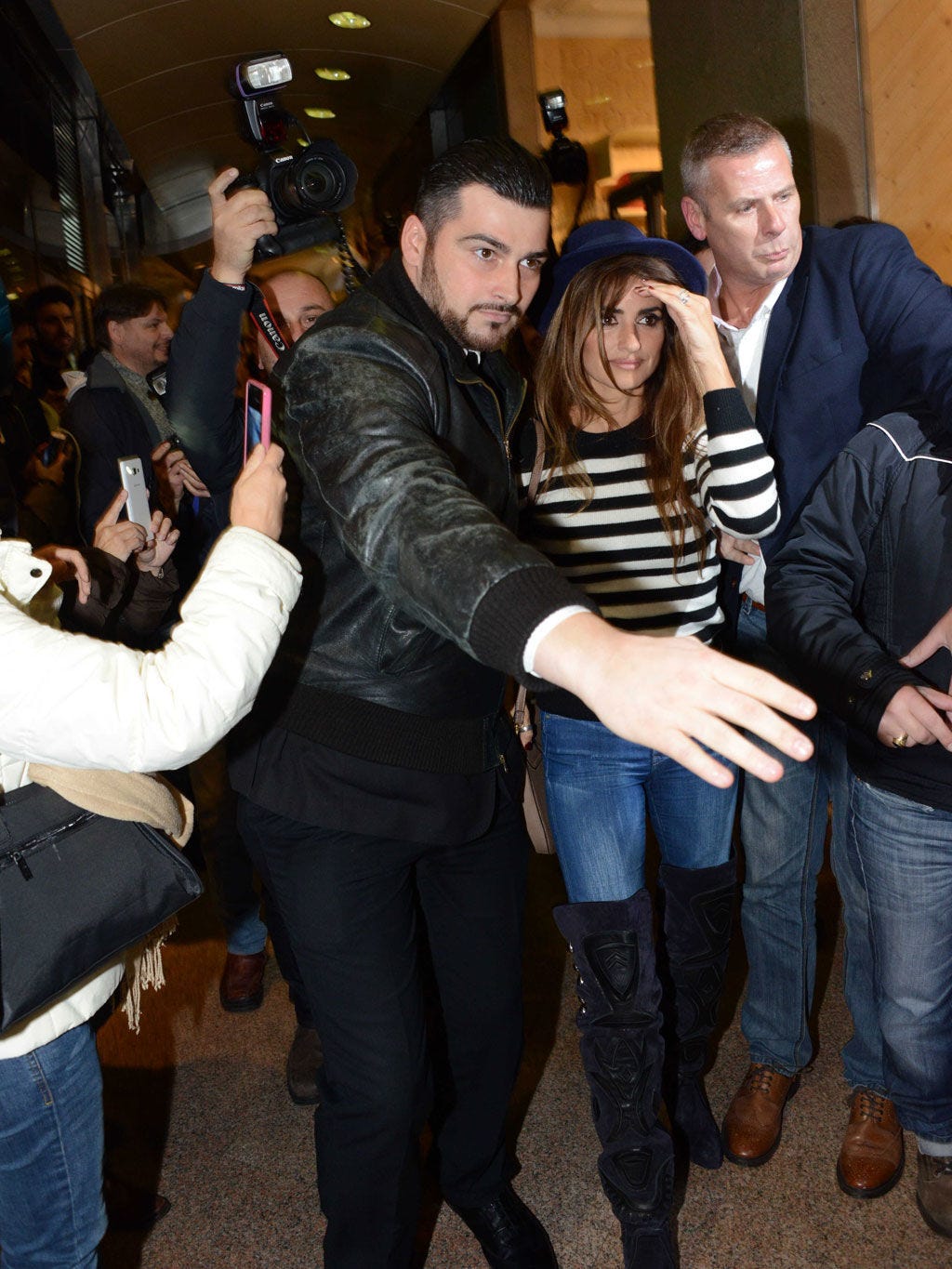Face, Arm, Leg, Trousers, Human body, Jeans, Shirt, Denim, Textile, Jacket, 