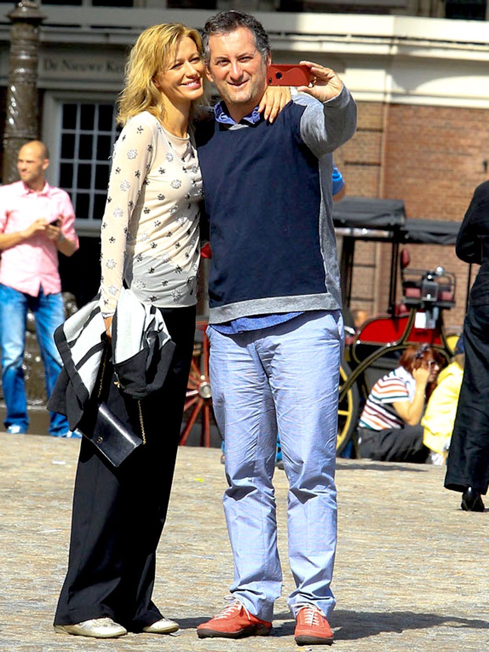 Footwear, Leg, Trousers, Jeans, Denim, Shirt, Outerwear, Coat, Jacket, Style, 