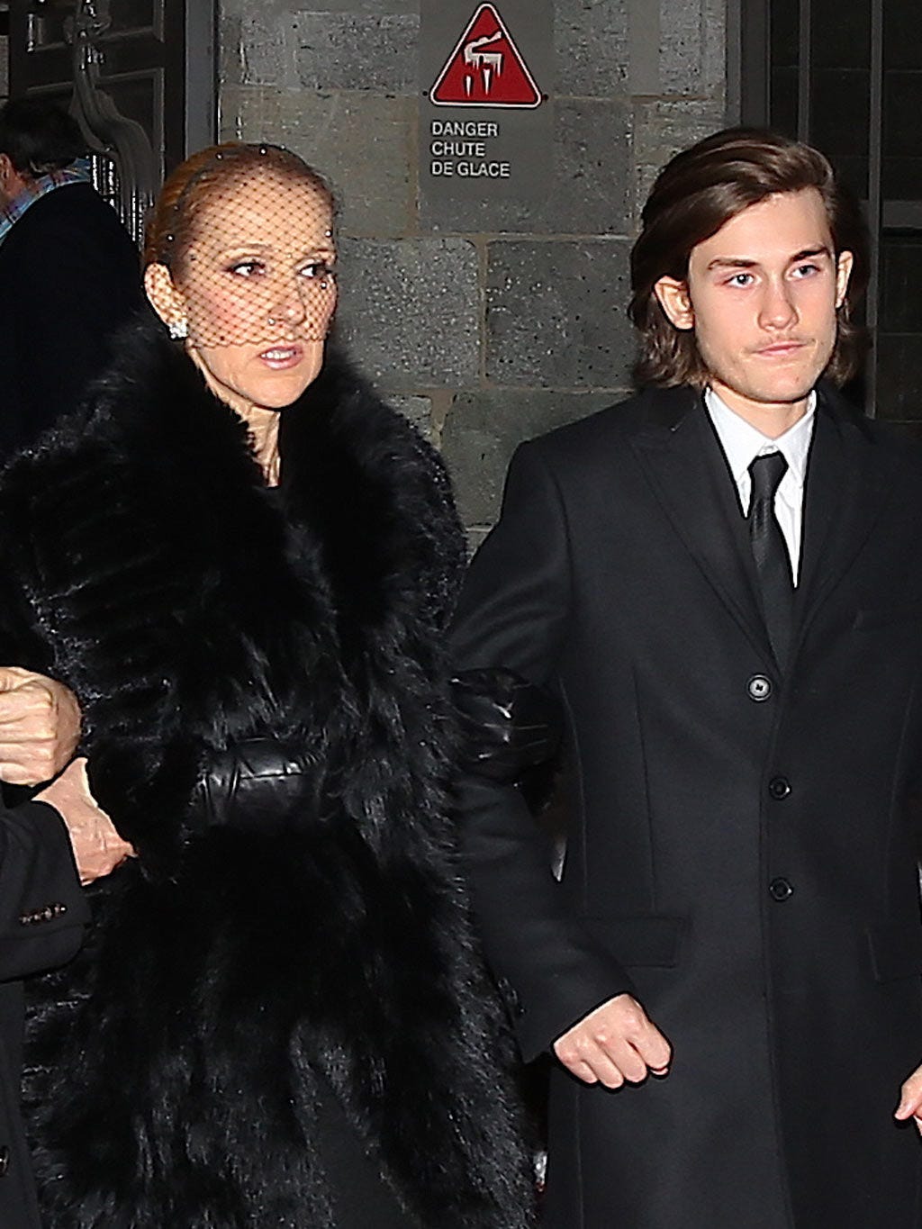 Collar, Dress shirt, Coat, Outerwear, Formal wear, Blazer, Suit, Fashion, Fur clothing, Black hair, 