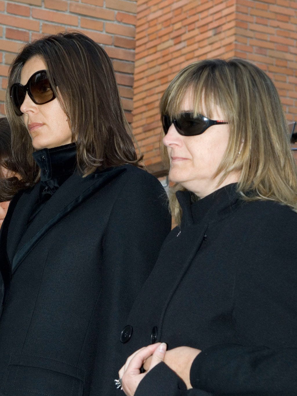 Clothing, Eyewear, Glasses, Vision care, Sunglasses, Sleeve, Coat, Outerwear, Jacket, Style, 