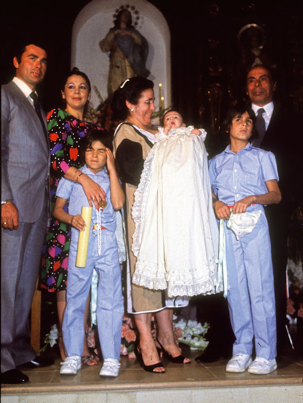 people, event, ceremony, fun, temple, family, child, formal wear, wedding, tradition,